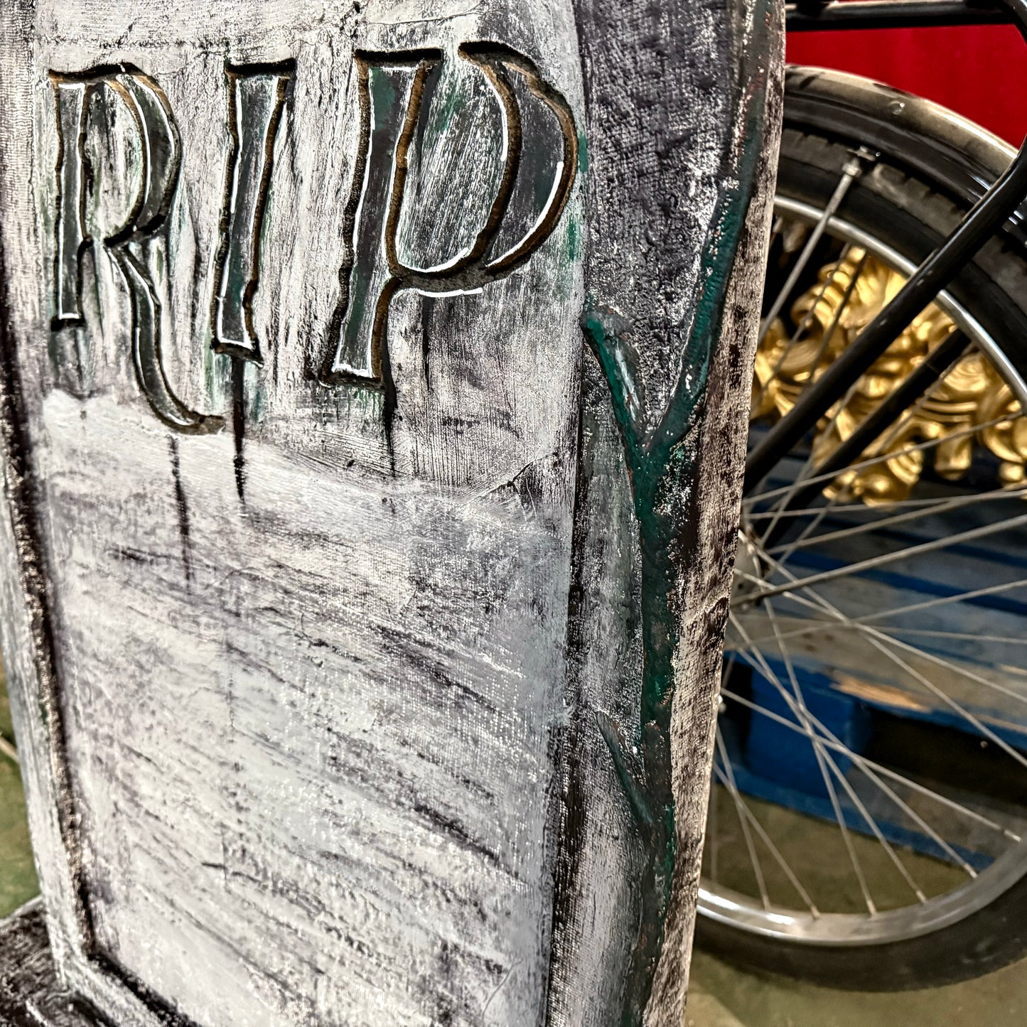 Free Standing Gravestone MDF / Plaster Halloween Horror Prop