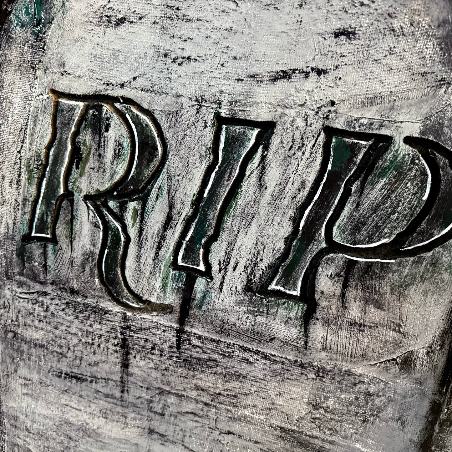 Free Standing Gravestone MDF / Plaster Halloween Horror Prop