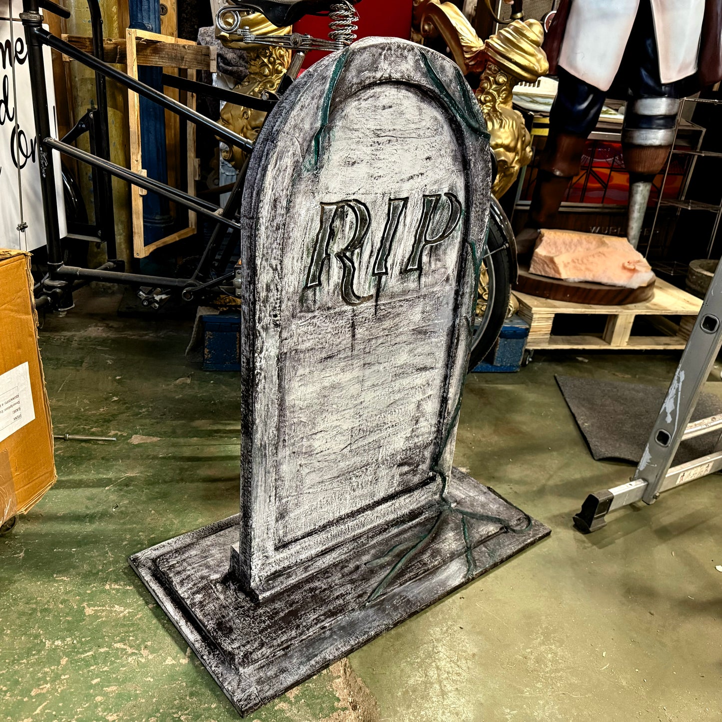 Free Standing Gravestone MDF / Plaster Halloween Horror Prop